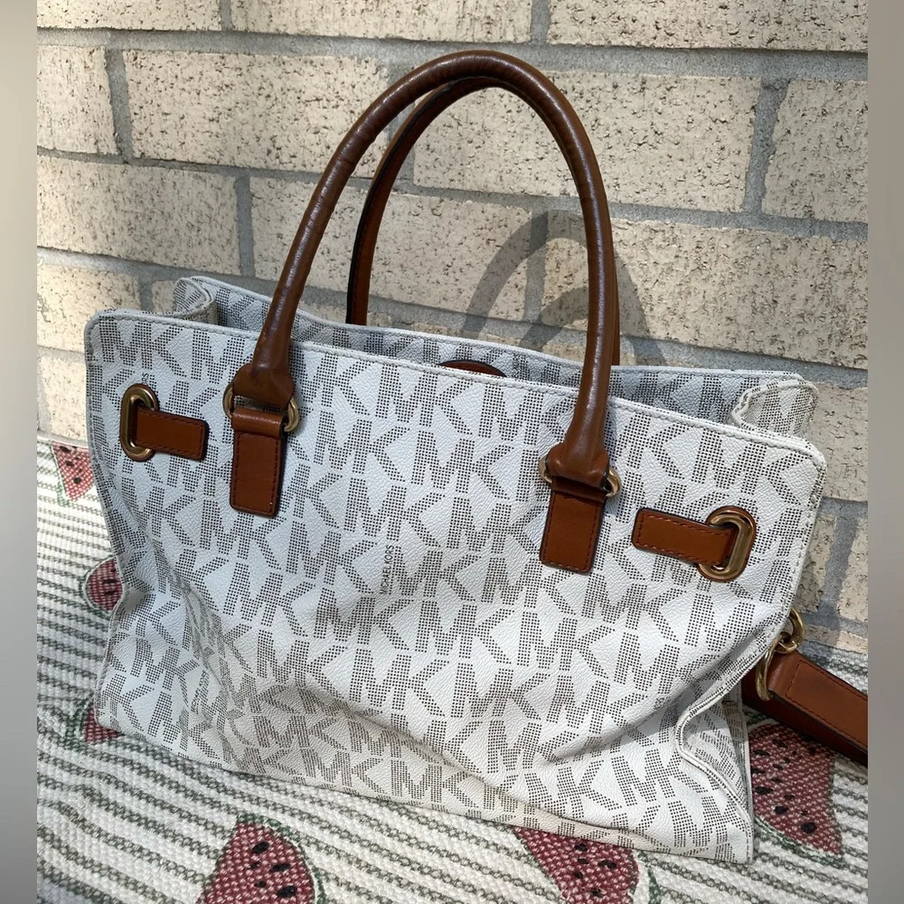 Michael Kors Vanilla Gold Belt Buckle Hamilton Tote Crossbody Satchel Bag Purse - Picture 7 of 17